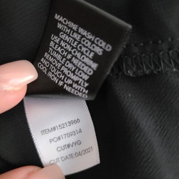 Torrid Clip Dot Embroidered Tank Top - Picture 5 of 12